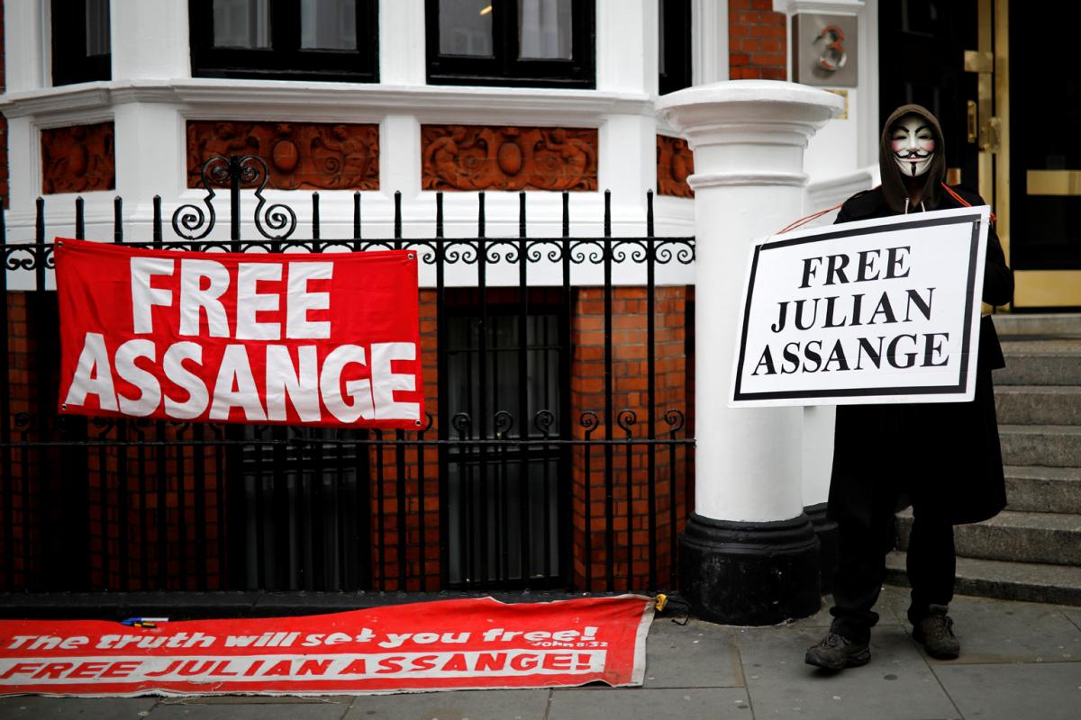 Free Assange