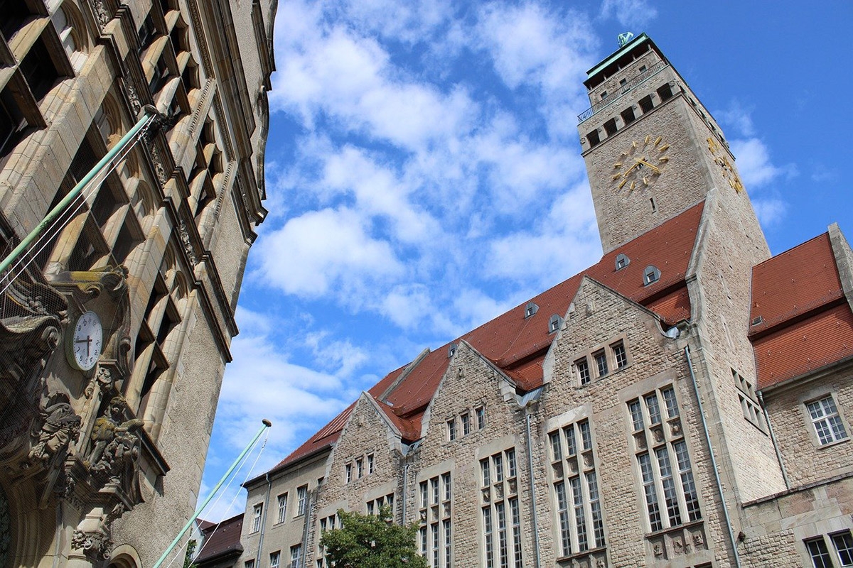 Gericht und Rathaus Neukölln