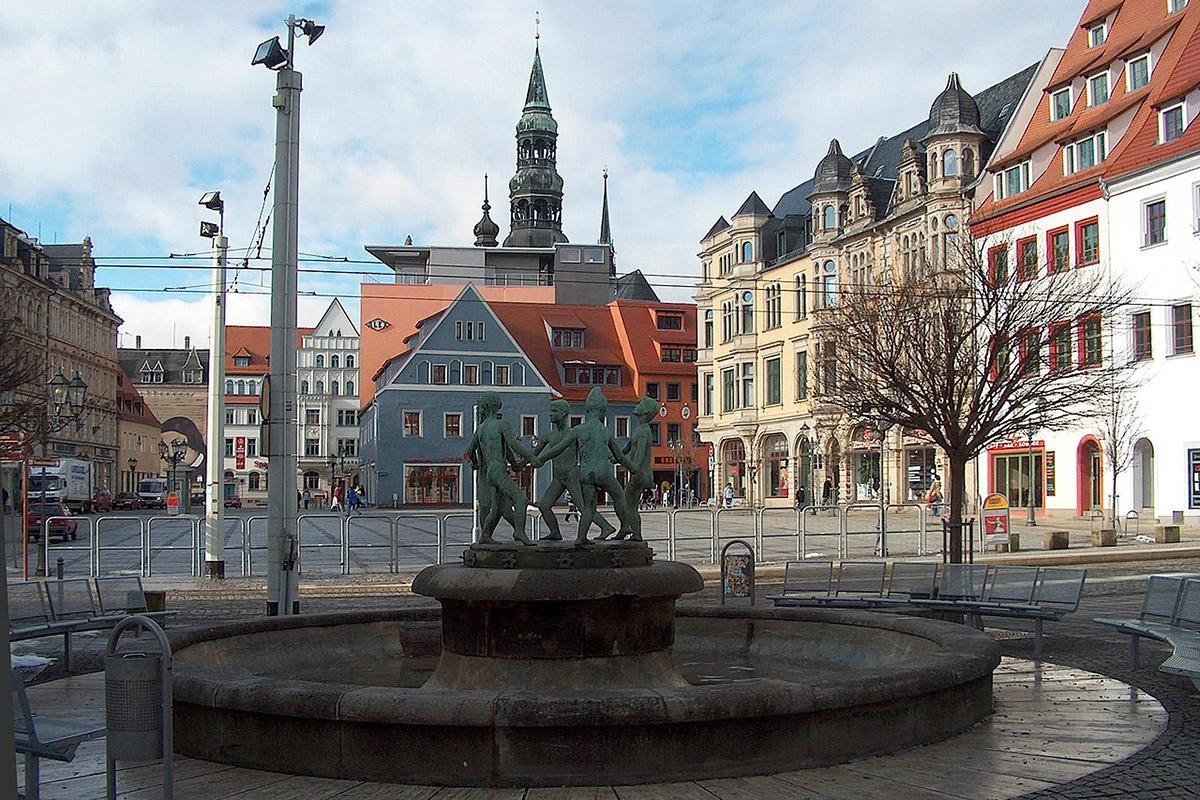 Zwickau Hauptmarkt mit Brunnen