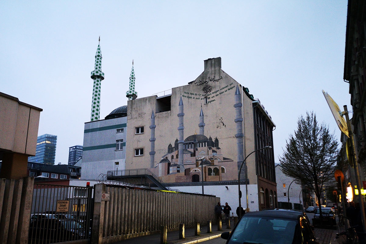 Die Centrum-Moschee im Hamburger Stadtteil Sankt Georg