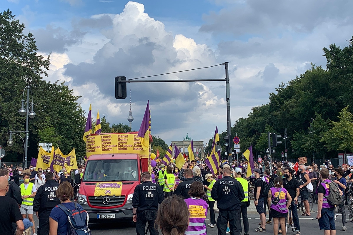 Deutsche Wohnen enteignen Demonstration in Berlin