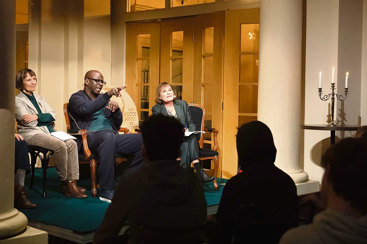 Lilian Thuram hält im Nobel-Museum in Stockholm einen Vortrag über Rassismus