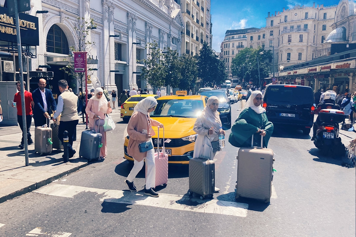 Touristinnen Istanbul