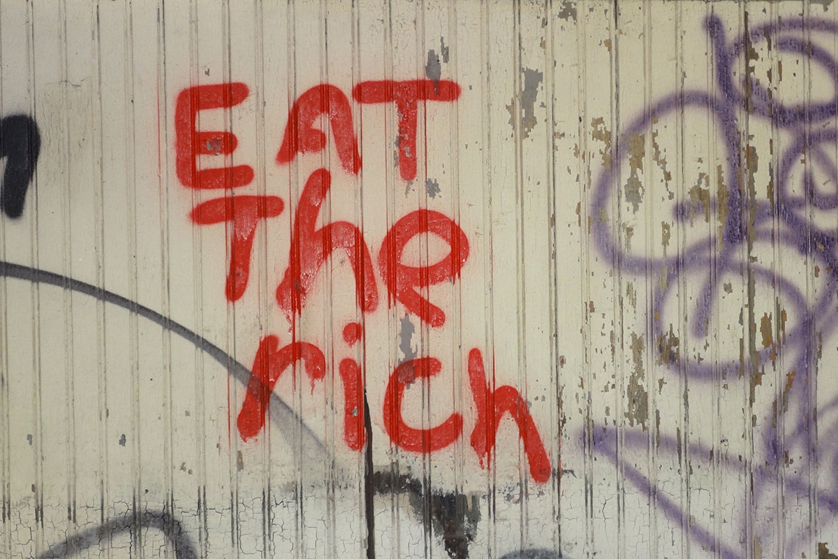 Graffito "Eat the Rich"