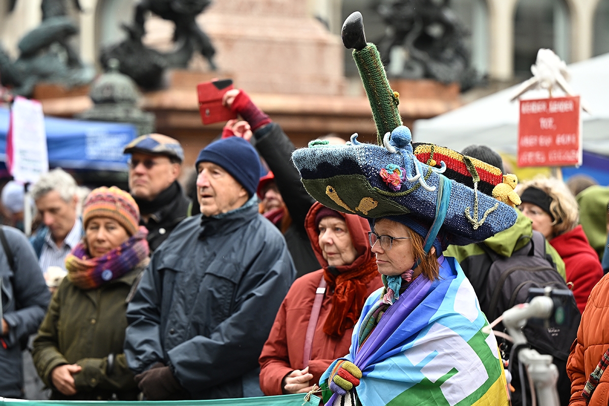 Demonstranten beim Ostermarsch am 8. April in München