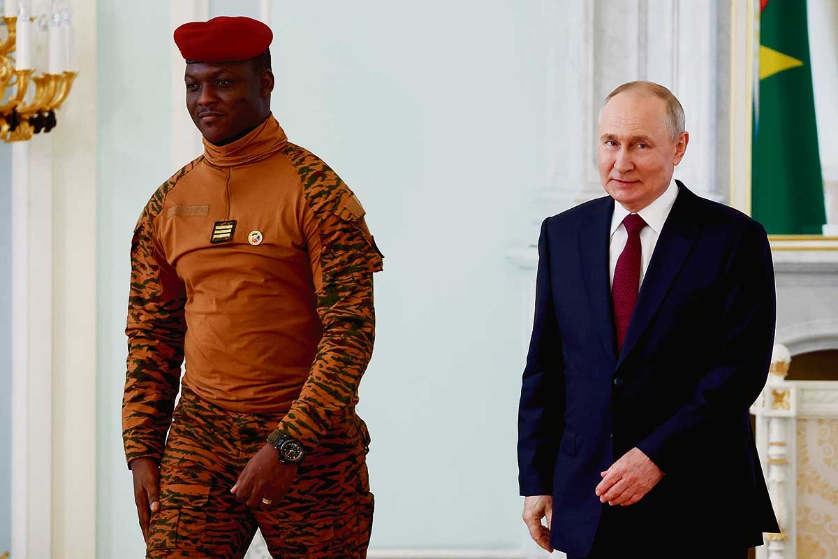 Burkina Fasos Übergangspräsident Ibrahim Traoré (li.) und Russlands Präsident ­Wladimir Putin, 29. Juli