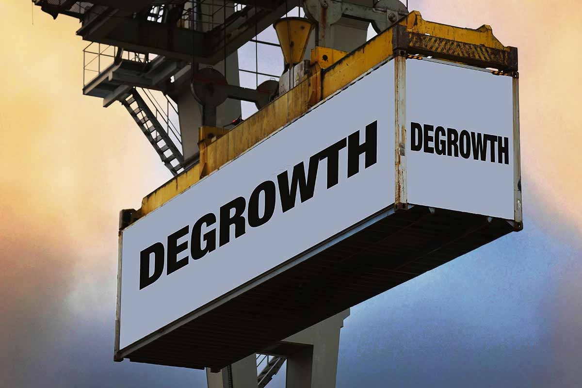 Container mit Aufschrift "Degrowth"