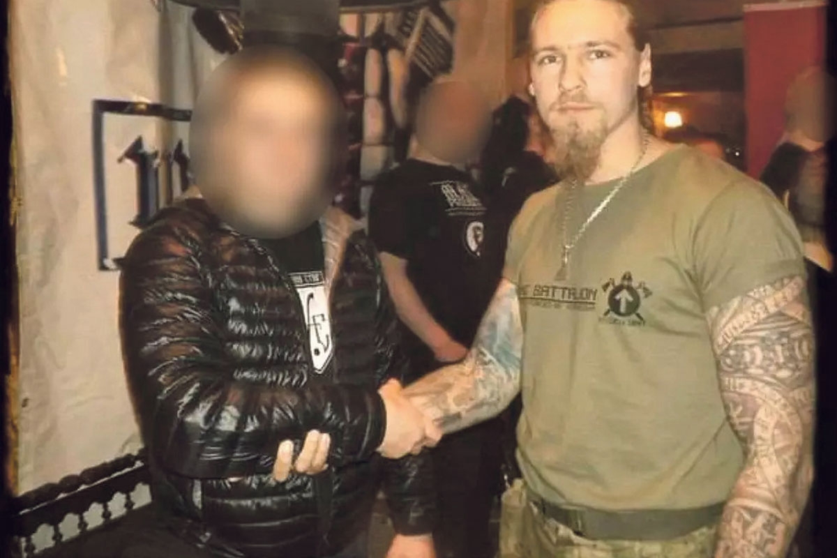 Russische Neonazi-Truppe: Rusitsch-Kommandeur Jan Petrowskij alias Woislaw Torden (r.) sitzt in Finnland in U-Haft