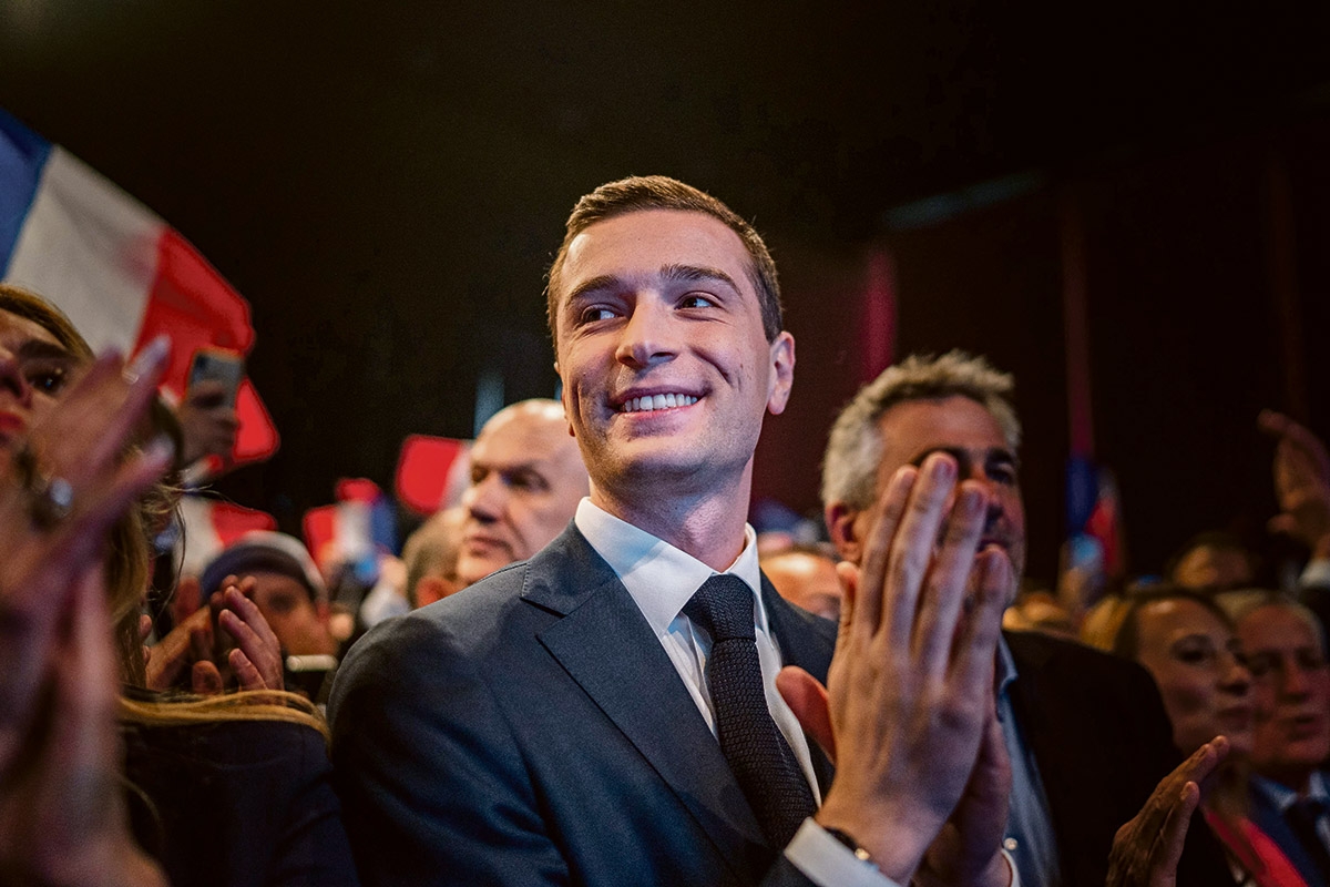 Mal für, mal gegen einen »Großen Austausch«: Jordan Bardella vom rechtesextremen Rassemblement national in Perpignan, 1. Mai