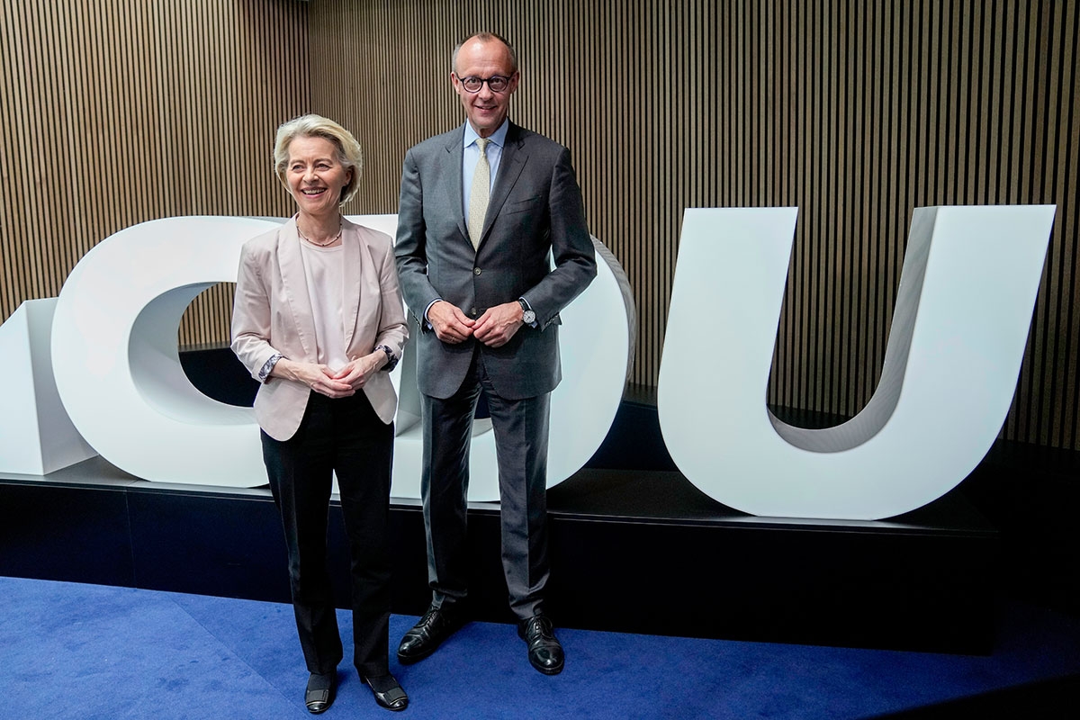 Brandmauer nach rechts? Der war gut! EU-Kommissionspräsidentin Ursula von der Leyen und Parteichef Friedrich Merz, beide CDU