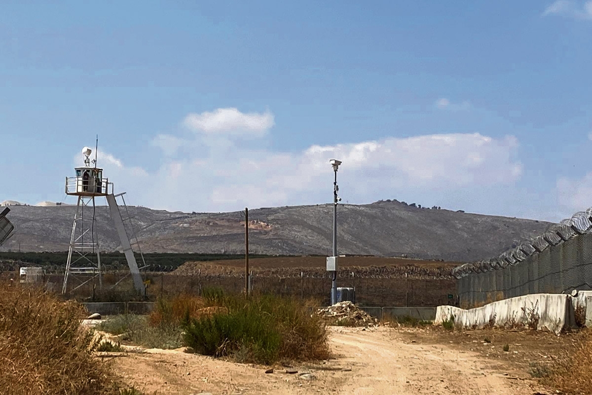 Sperranlage an der Grenze zum Libanon in Ghajar