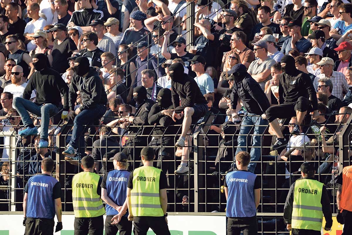 Fanblock des SV Babelsberg 03 beim Spiel gegen Energie Cottbus 2018 in Potsdam