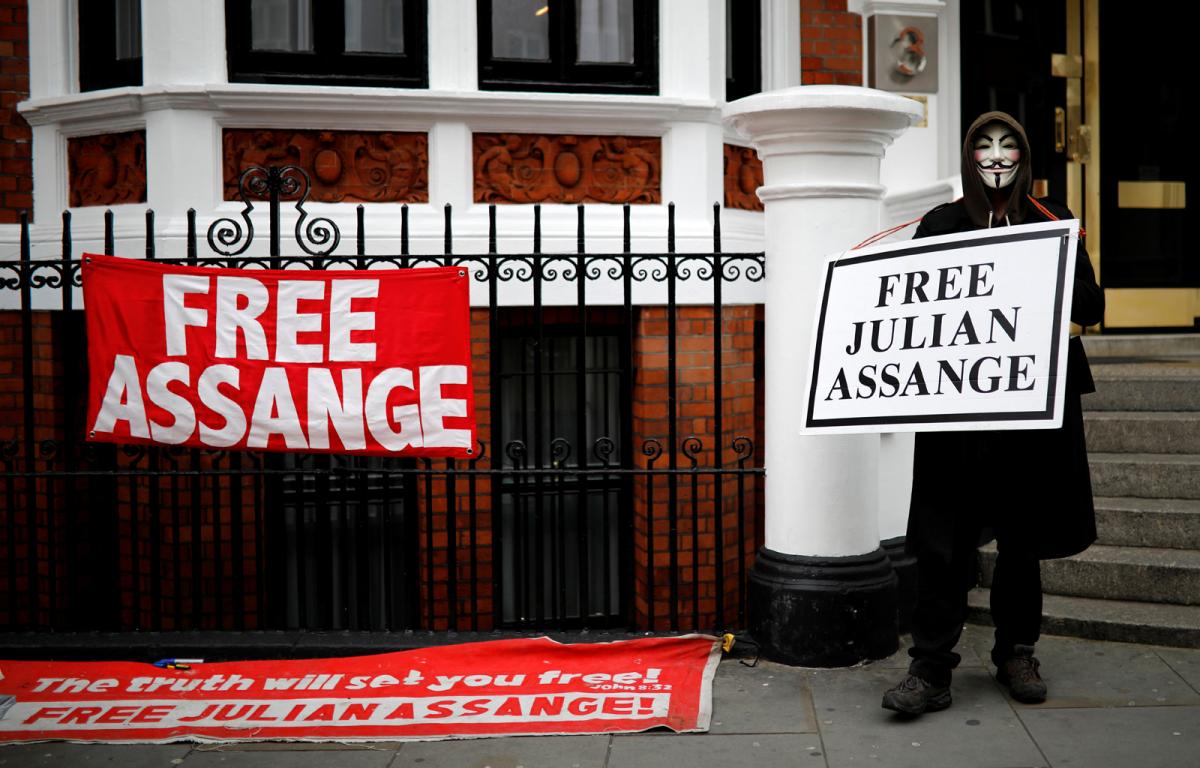 Free Assange