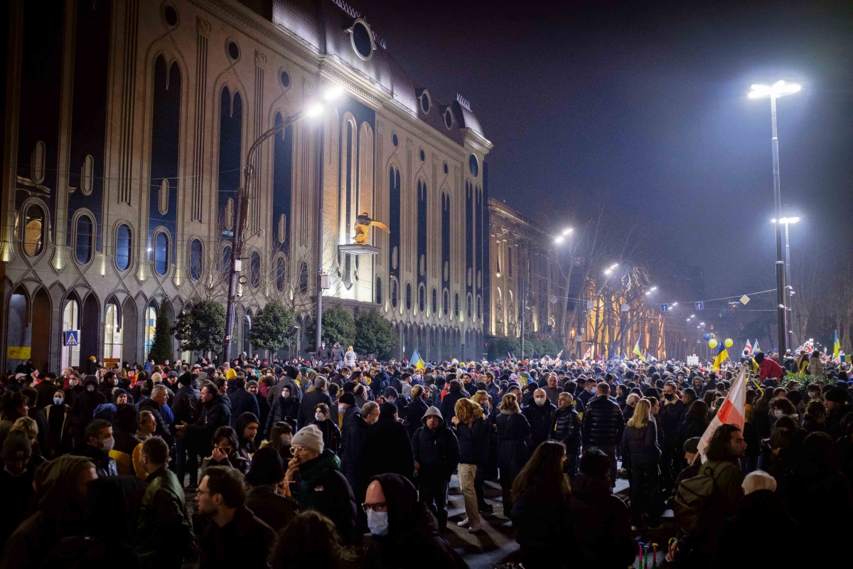 Demonstration in Tbilisi gegen den russischen Angriff