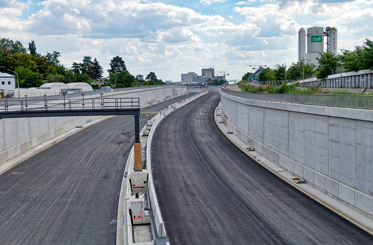 A 100 Baustelle