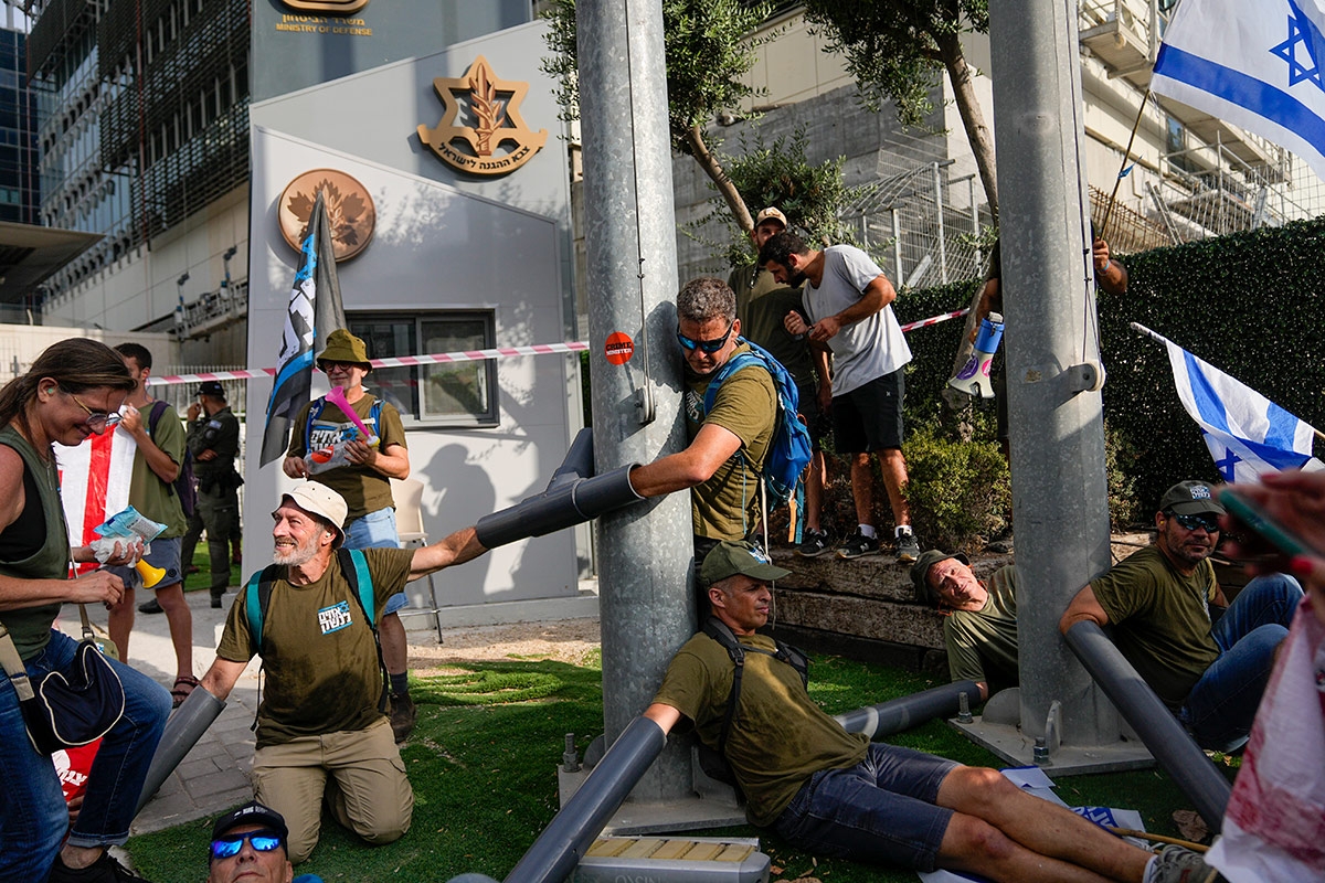 Militärreservisten blockieren einen Armeestützpunkt in Tel Aviv, 18. Juli