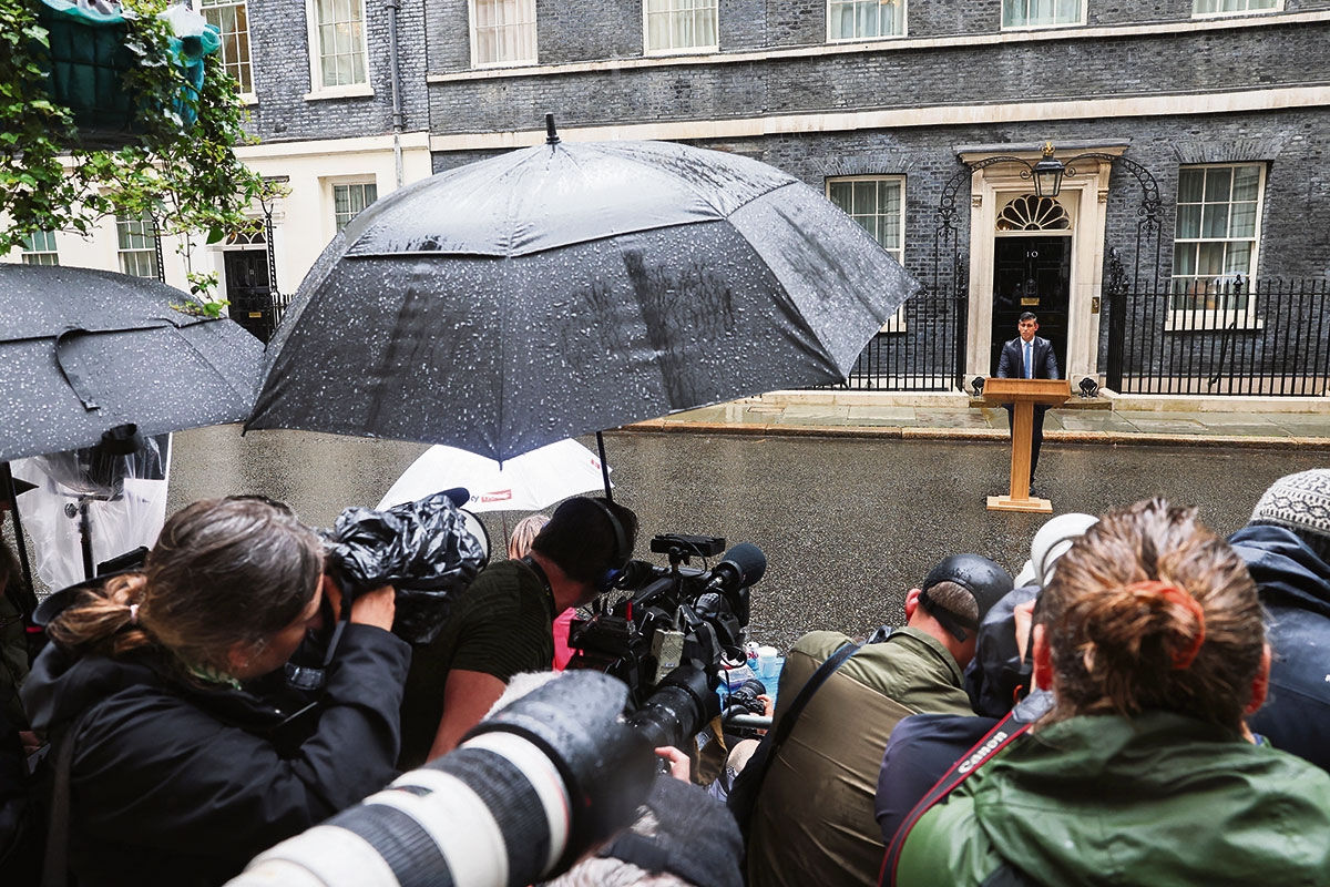  Premierminister Sunak verkündet den Wahltermin in der Downing Street