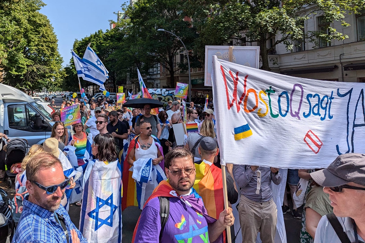 Homos sagen ja zu Israel. Am 29. Juni zog ein israelsolidarischer Pride-Marsch durch den Osten Berlins