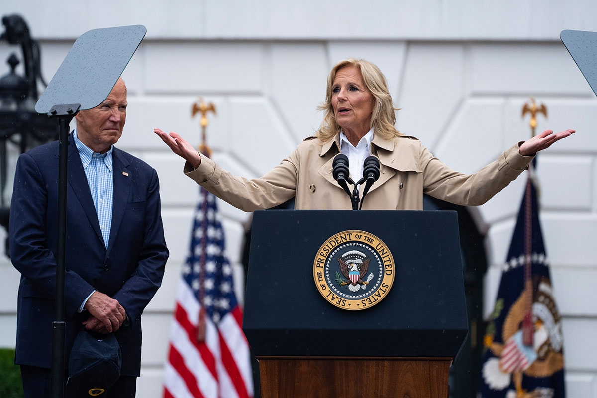 Präsidentin Jill Biden? Ehemann Joe hört zumindest brav zu