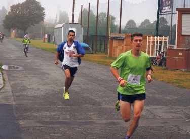 Noch einmal alles geben. Vor dem Zieleinlauf beim »Run for Refugees« auf dem Tempelhofer Feld