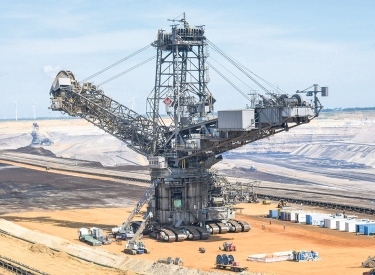 Bagger im Abbaugebiet Garzweiler