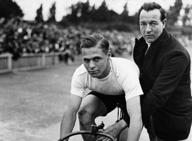 Radrennfahrer Albert Richter und sein Trainer Ernst Berliner