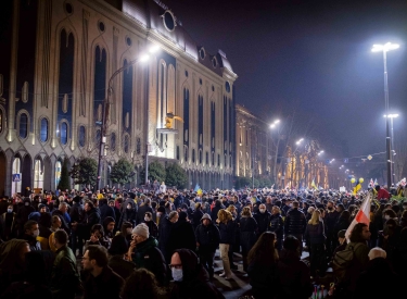 Demonstration in Tbilisi gegen den russischen Angriff