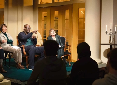 Lilian Thuram hält im Nobel-Museum in Stockholm einen Vortrag über Rassismus