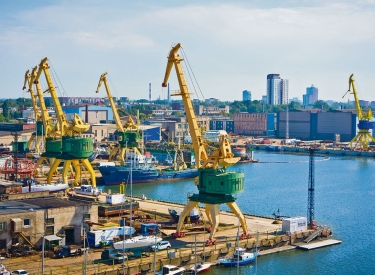 Kräne im Hafen von Klaipėda