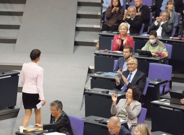 Sahra Wagenknecht nach ihrer Rede zum Ukraine-Krieg im Bundestag