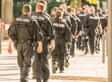 Eine Gruppe von Polizisten