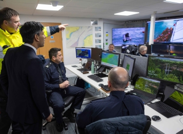 Rishi Sunak besucht britische Küstenwache in Dover