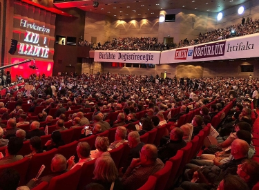 Kongress der linken Parteienkoalition »Bündnis für Arbeit und Freiheit«