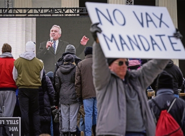 Robert Kennedy Jr. spricht bei einer Demonstration gegen Covid-19-Impfungen in Washington, D.C., 23. Januar 2022