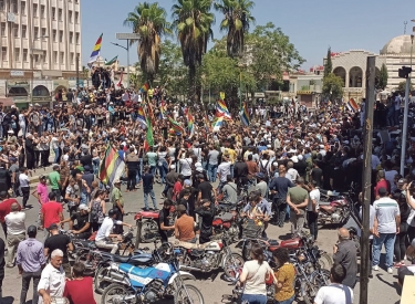 Auch viele Frauen protestieren in al-Suwayda