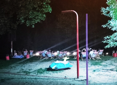 Um Mitternacht ist Schluss im Lunapark