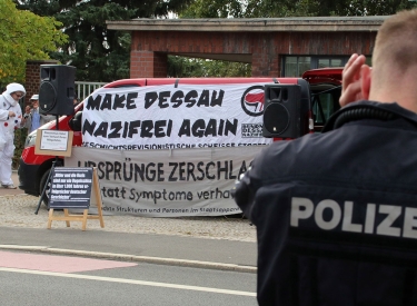 »Make Dessau Nazifrei Again«. Proteste gegen einen AfD-Landespartei in Dessau-Roßlau, 2018