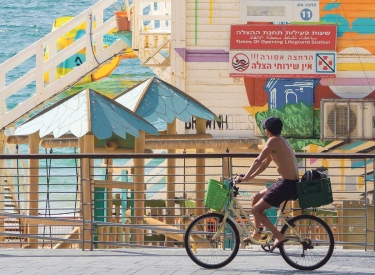 Schön hier. Strandszene in Tel Aviv